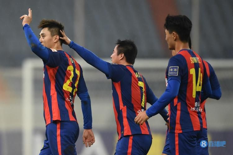 战报欧联-罗马3-0大胜谢里夫小组第二进16强附加赛北京时间12月15日凌晨1时45分，欧联杯小组赛G组第6轮，罗马主场迎战谢里夫。